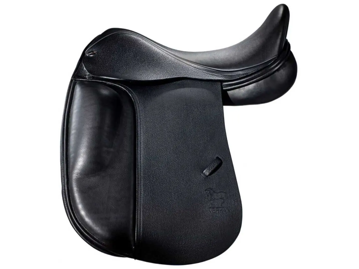 A black saddle with a white line on it